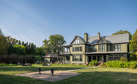 A 140-plus-year-old mansion was reroofed using DaVinci’s Multi-Width Slate.