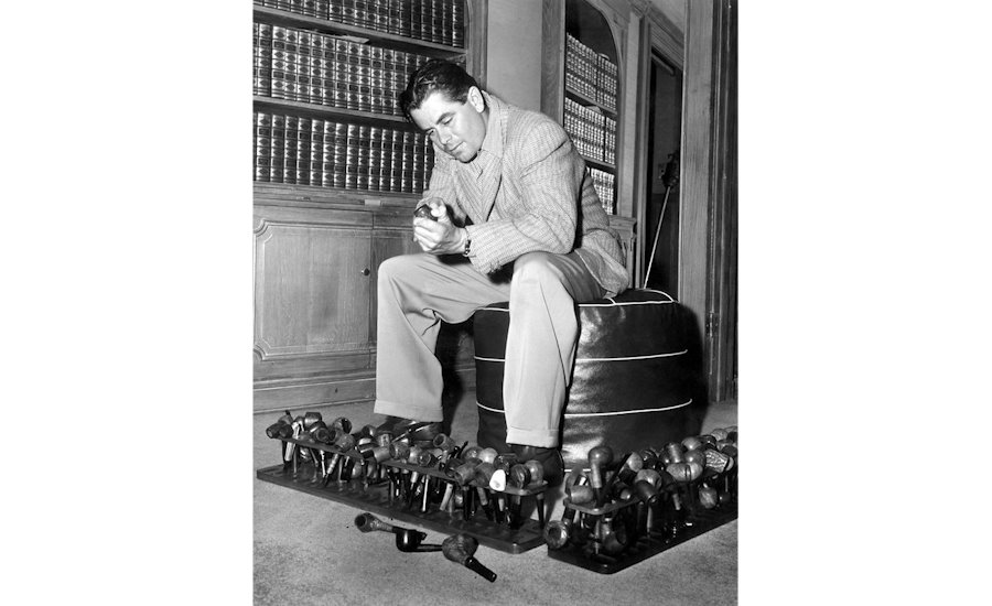 Glenn-Ford-with-smoking-pipe-collection
